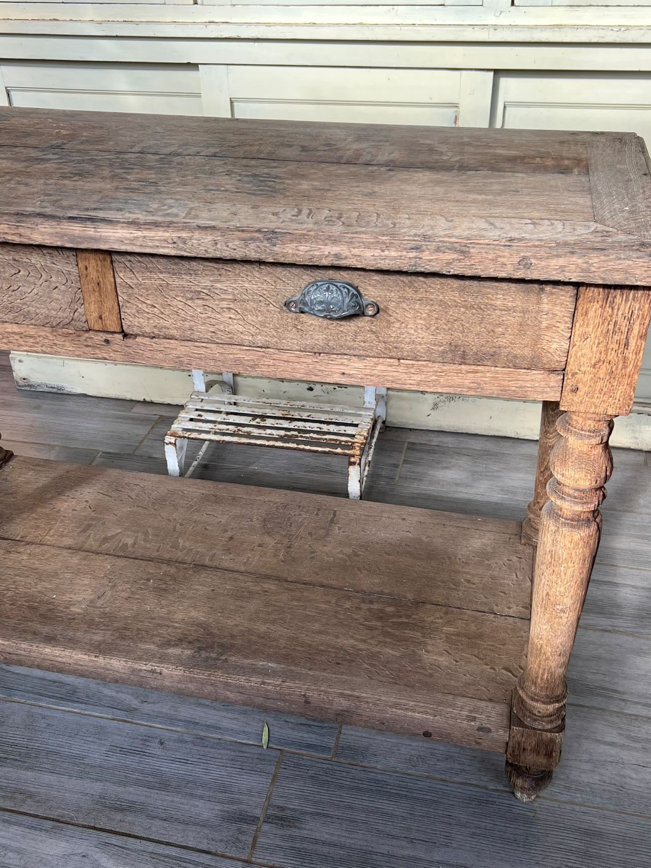 Petite Oak Draper's Table