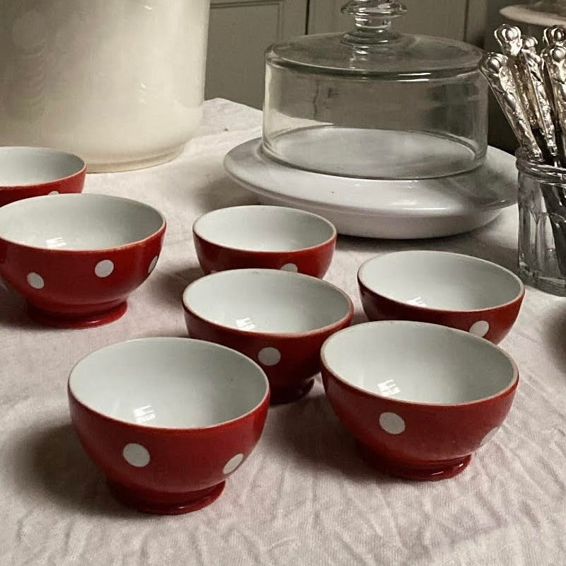red and white polka dot bowls
