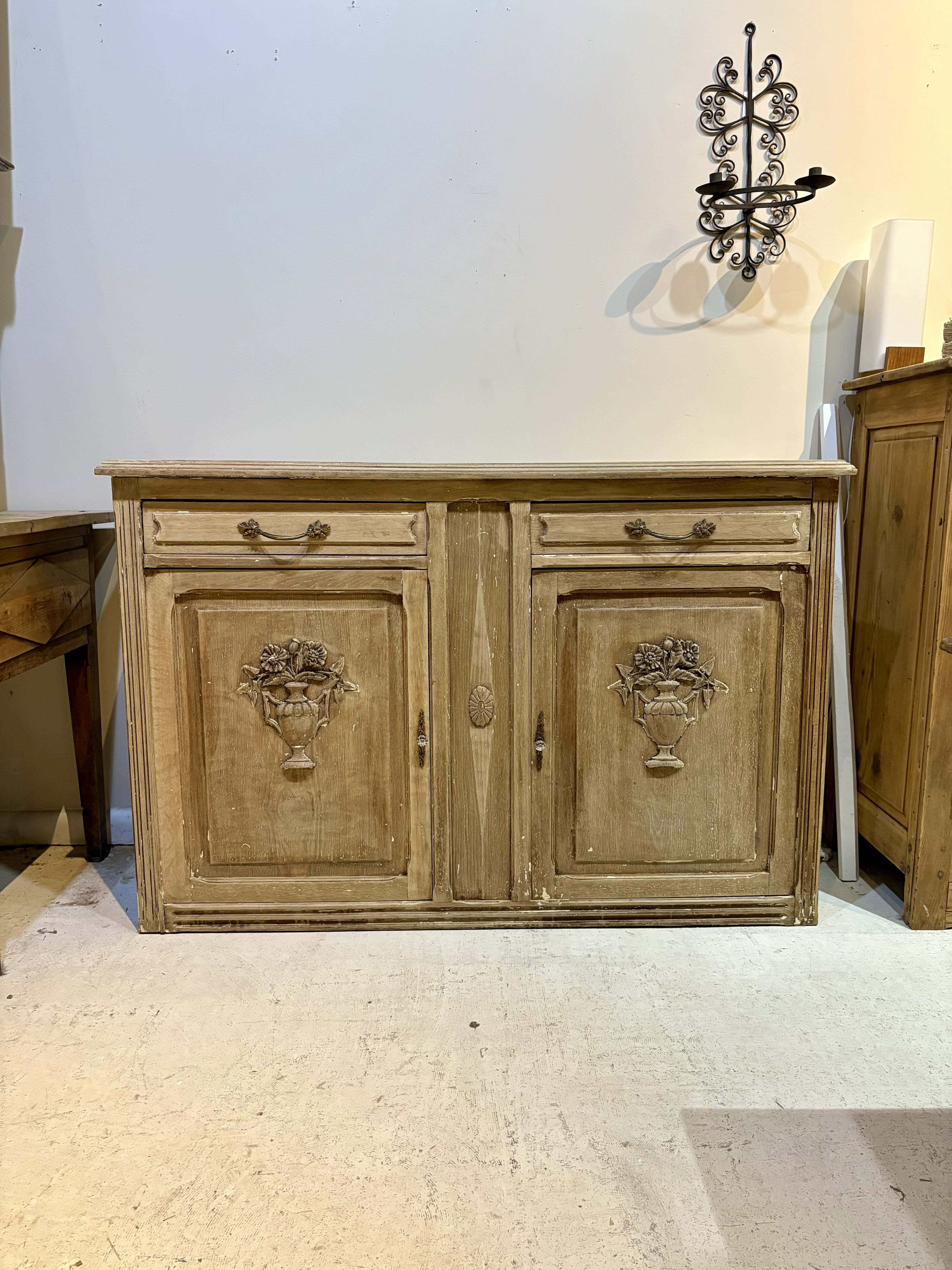 Bleached Buffet in the style of XVI