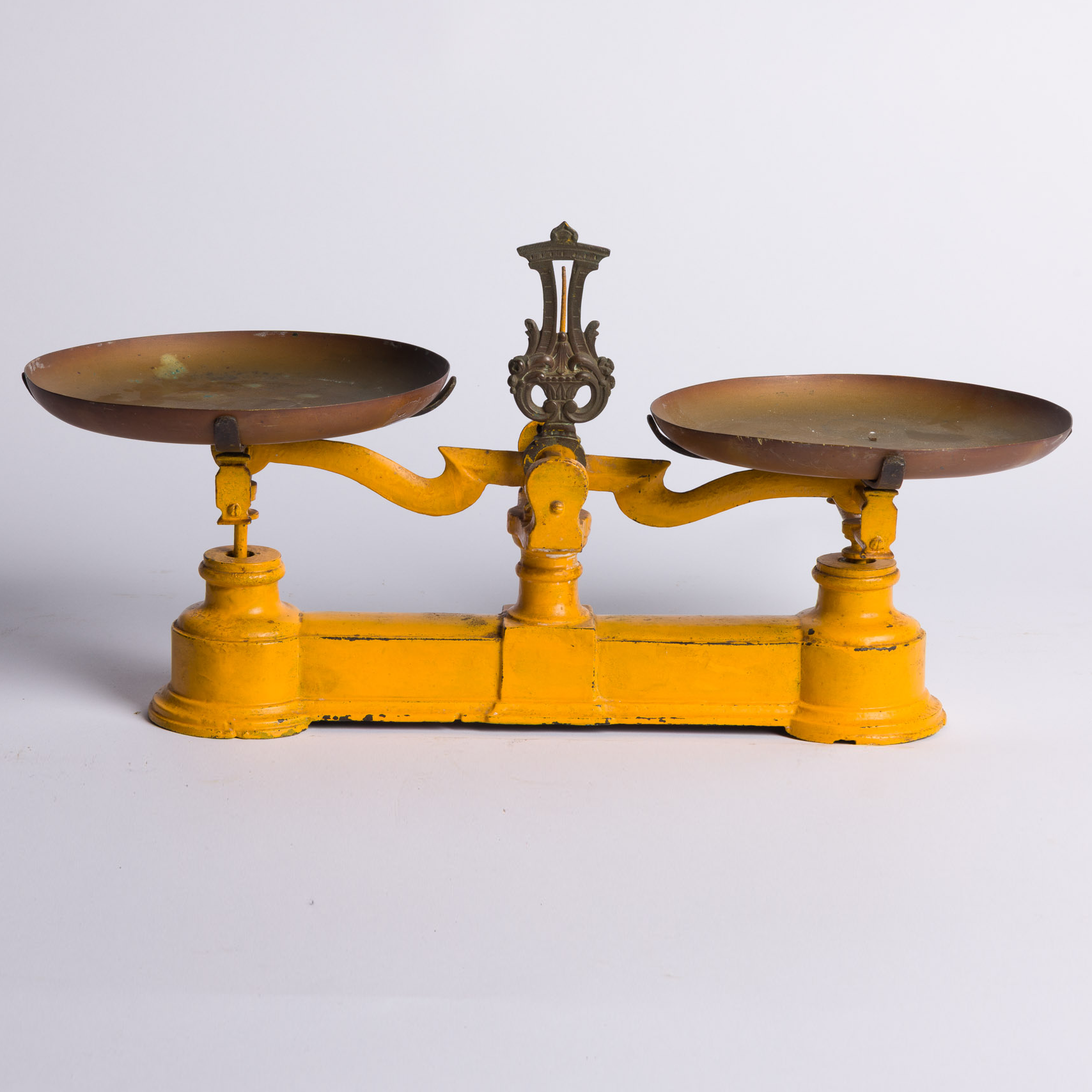 French Cast Iron Bright Yellow Scale