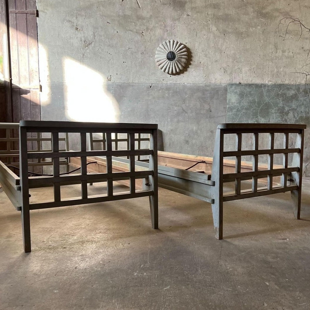Rare Twin Daybed by Rene Gabriel from WWII Reconstruction Era