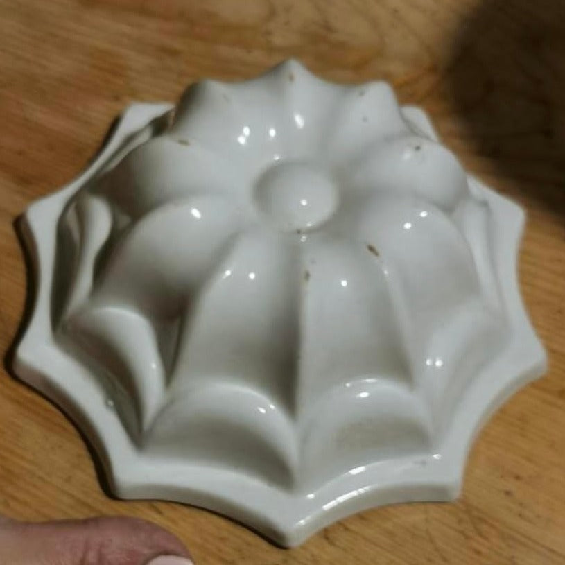 White Ceramic Flan Mould