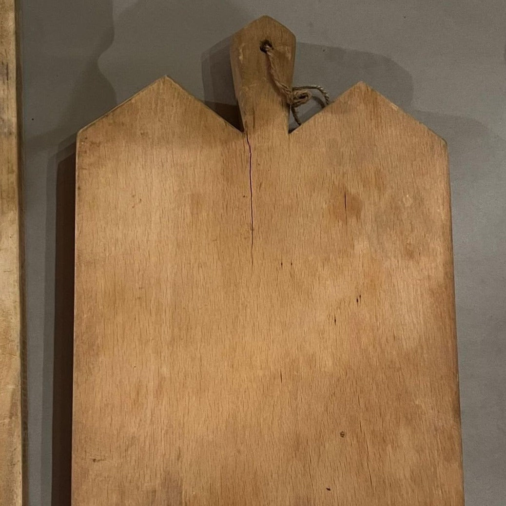French Cutting Board with High Shoulders