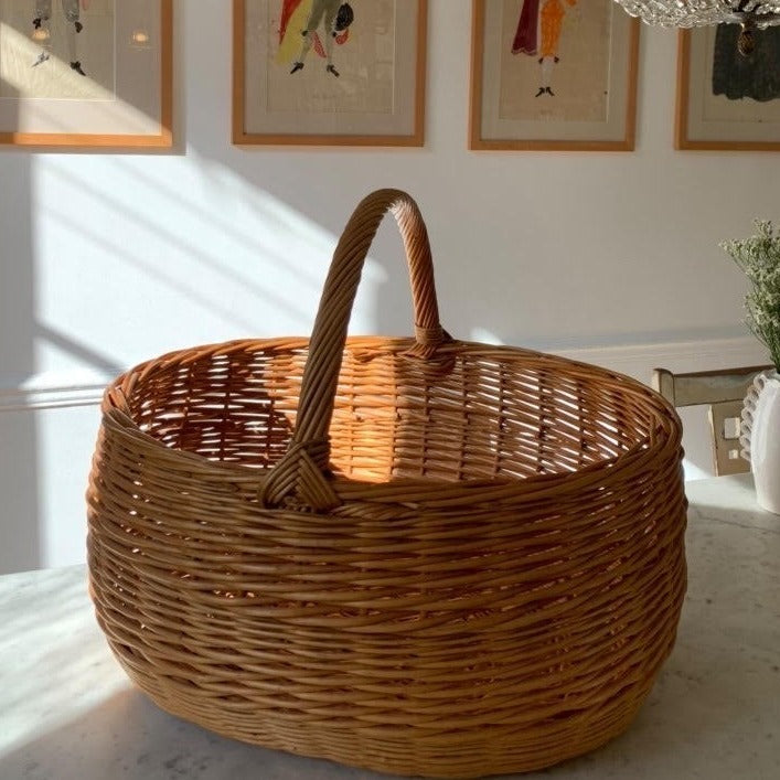 1930 Basket with Handle