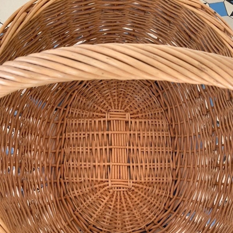 1930 Basket with Handle