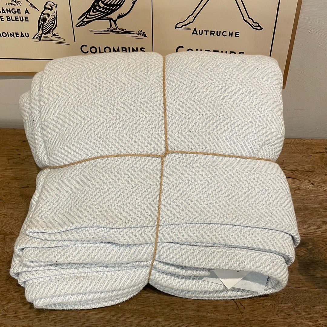 Brahms Mount Cotton & Linen Blanket - Queen